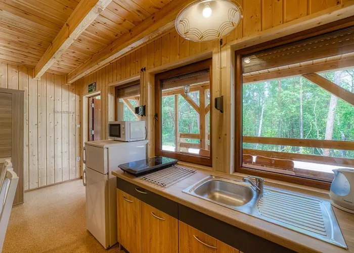 بيت خشبي Osrodek Wypoczynkowy Nemo كرينيتا مورسكا